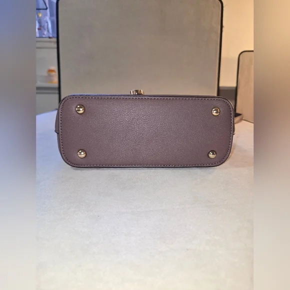 Dusty lavender Crossbody Bag with Gold Accent - Women - Picture 10 of 12